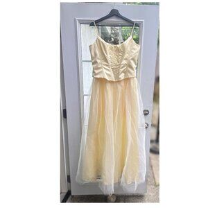 Vintage Jessica McClintock for Gunne Sax Butter yellow corset gown size 13
